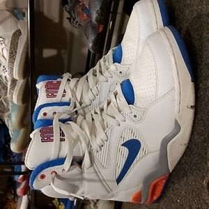 Nike Air Command Force (Billy Hoyle) basketball shoe